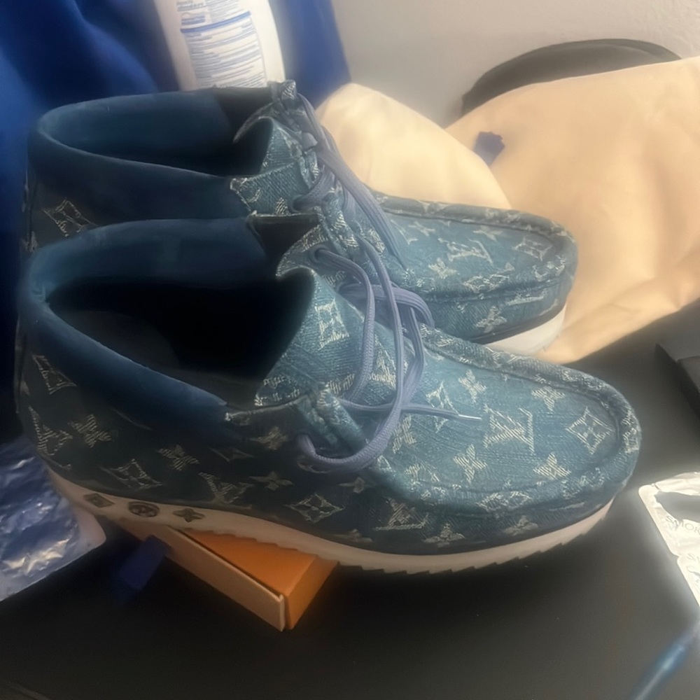 Luis Vuitton denim boot size 8